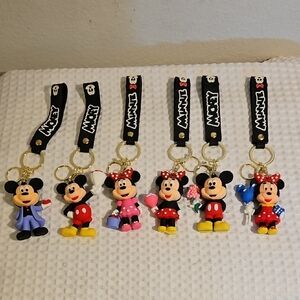 Disney Mickey/Minnie Mouse Keychains